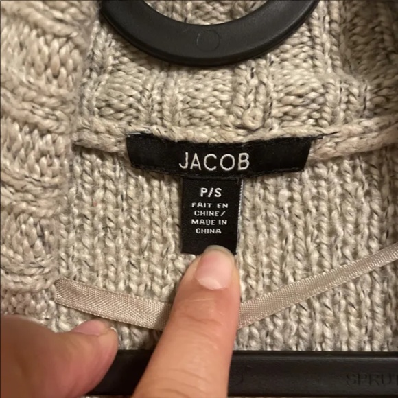 Jacob Grey Cardigan - Picture 2 of 3